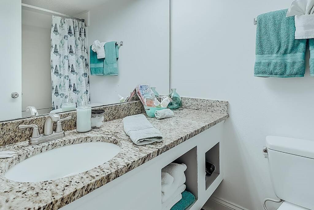 Ocean Front Comfy Condo W/Kitchen, Sleeps 4, Snowbird Paradise Мертл-Біч Екстер'єр фото