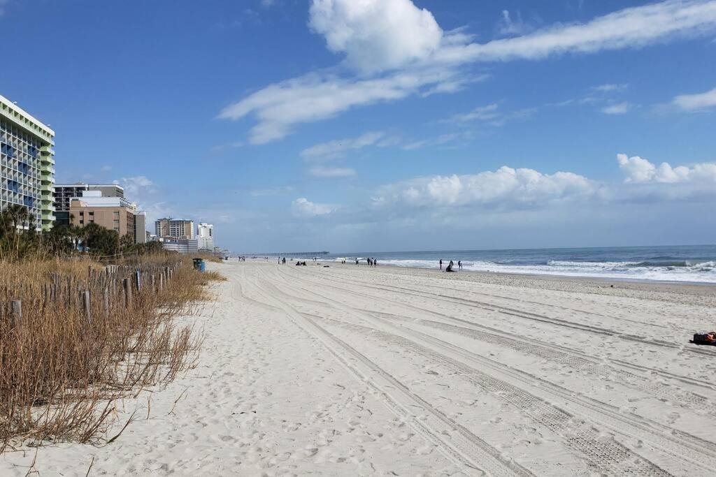 Ocean Front Comfy Condo W/Kitchen, Sleeps 4, Snowbird Paradise Мертл-Біч Екстер'єр фото